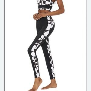 Beach Riot Colorblock Legging  70's Geo Print Black White Hi Rise 7/8 Length MD